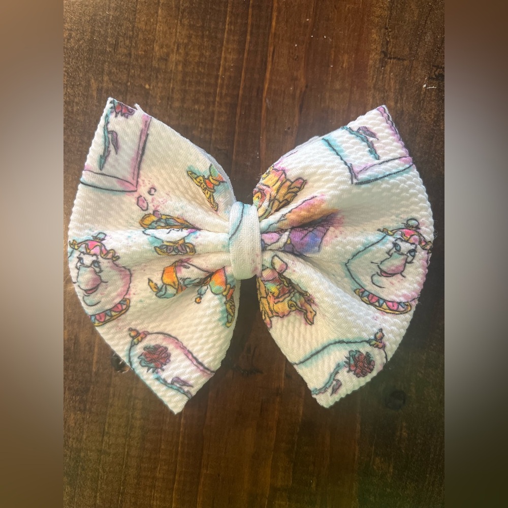 The cutest beauty and the beast bow!
